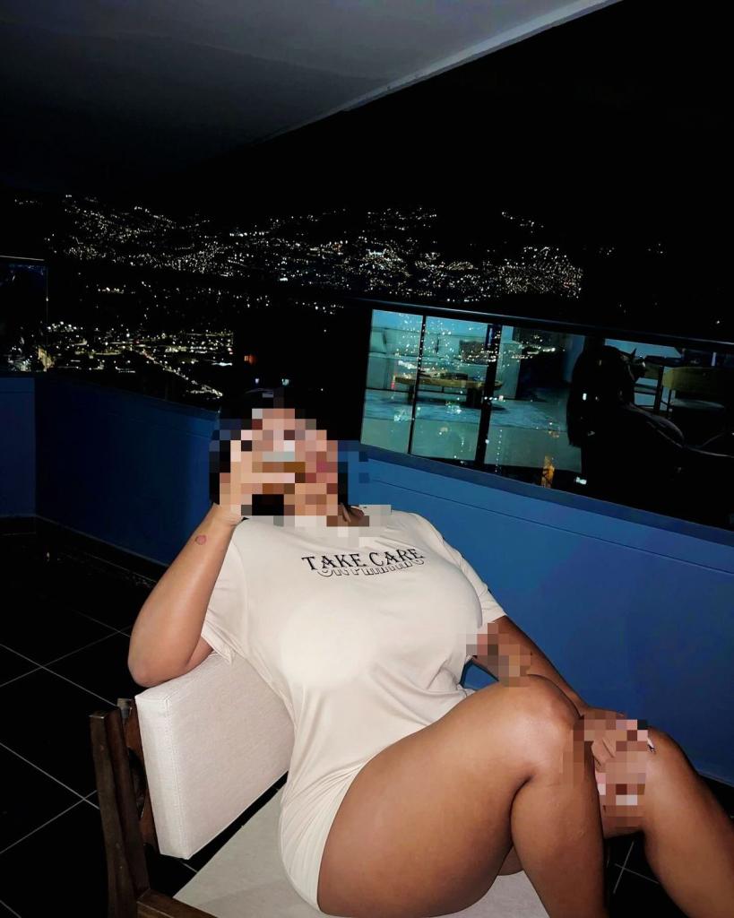 614571969: Chica busca chico en Salamanca