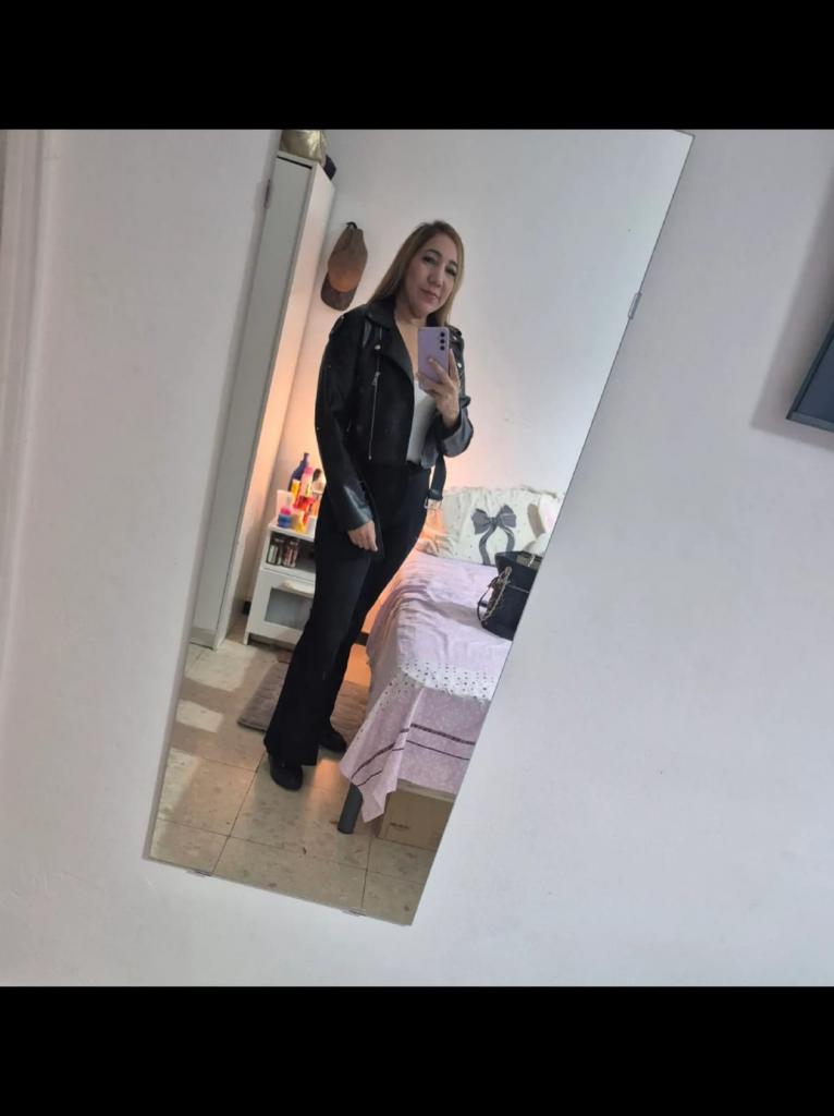 Chica busca chico en Cádiz: 