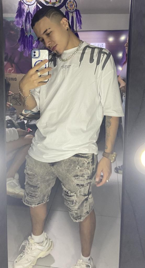 643701664: Chico busca chica en Barcelona