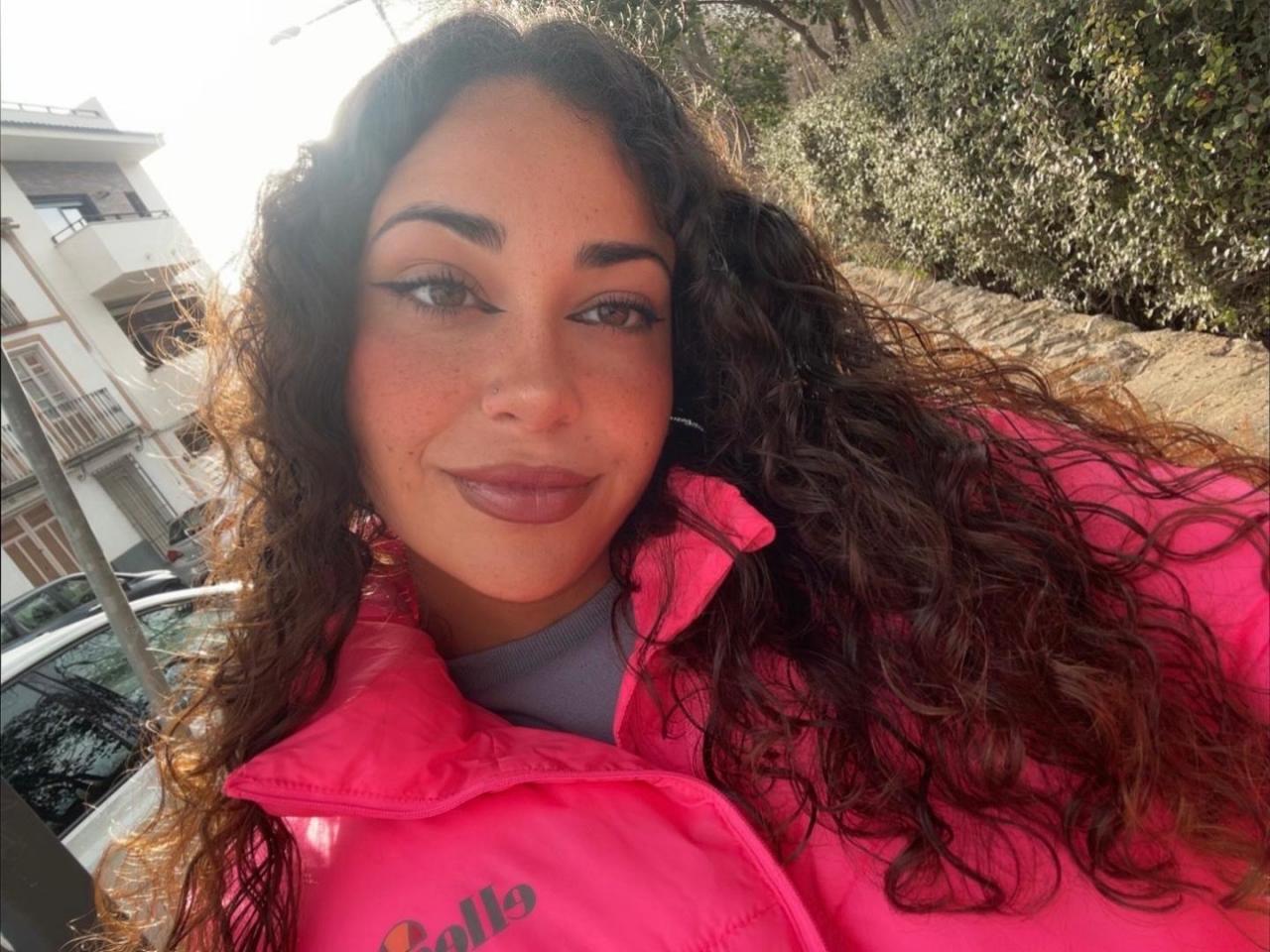 Chica busca chico en Granada: 