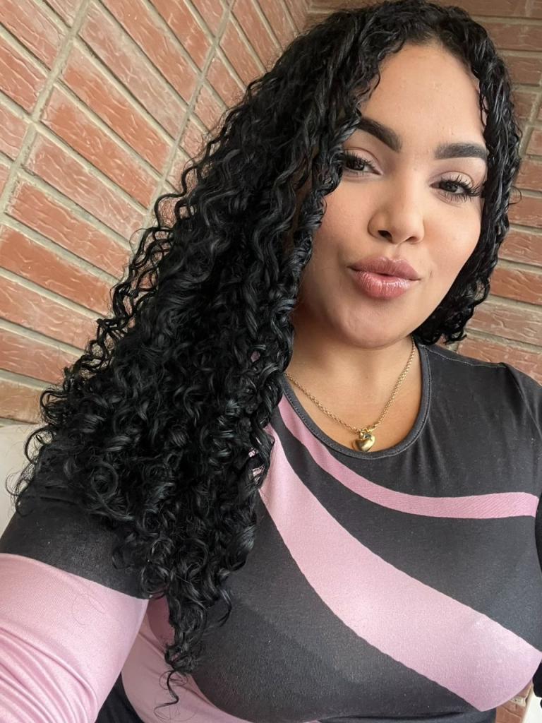 Chica busca chico en Granada: 