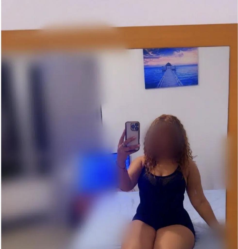 Chica busca chico en La Coruña: 