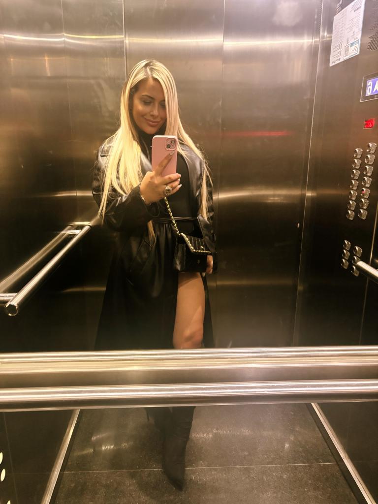 Chica busca chico en Barcelona: Chica busca chico