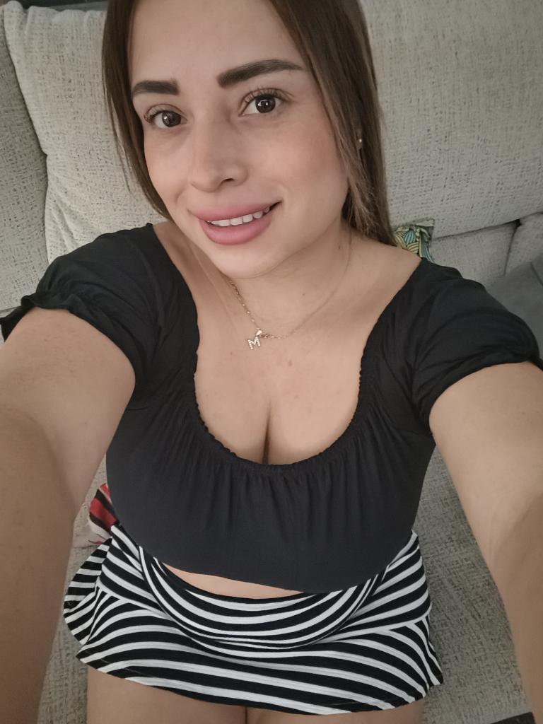 637956898: Chica busca chico en Málaga