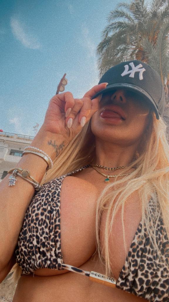 Chica busca chico en Ibiza: 