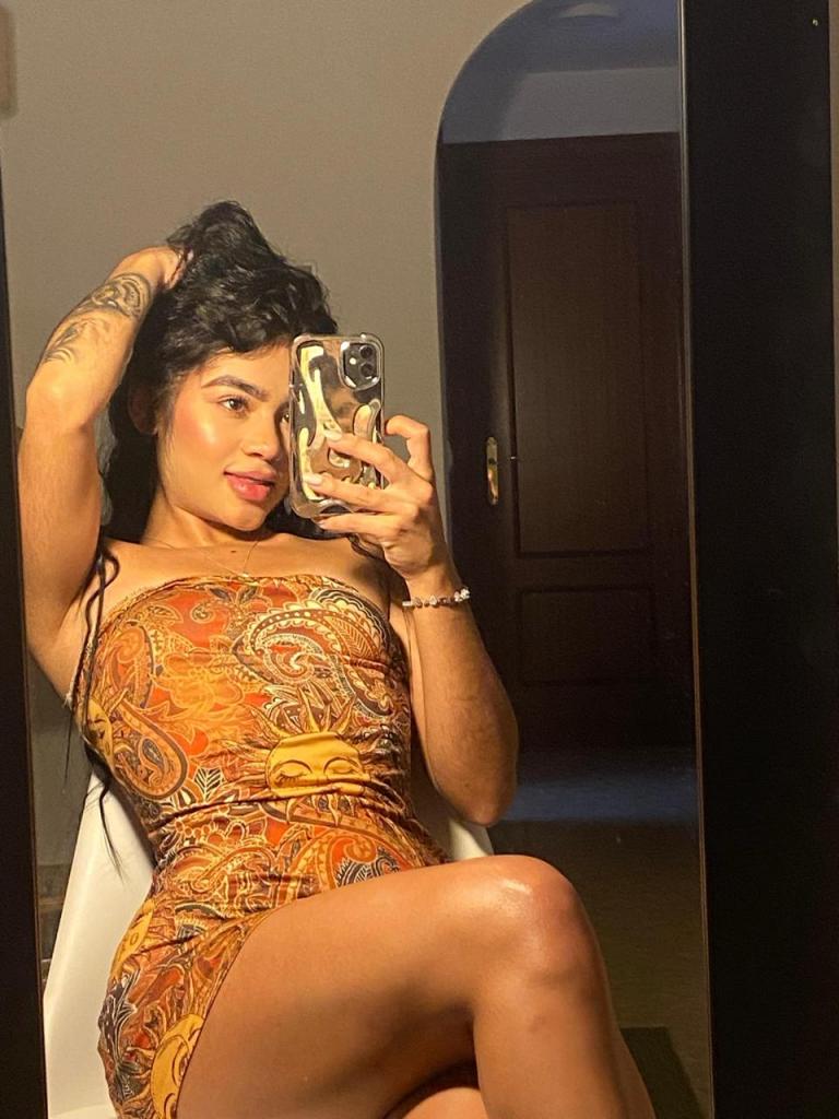 662094576: Chica busca chico en Málaga