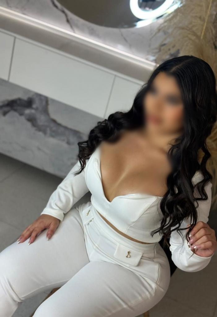 Chica busca chico en Sevilla: 