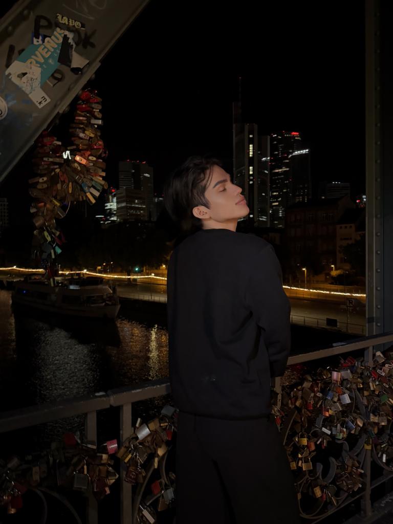 Chico busca chica en Valladolid: 