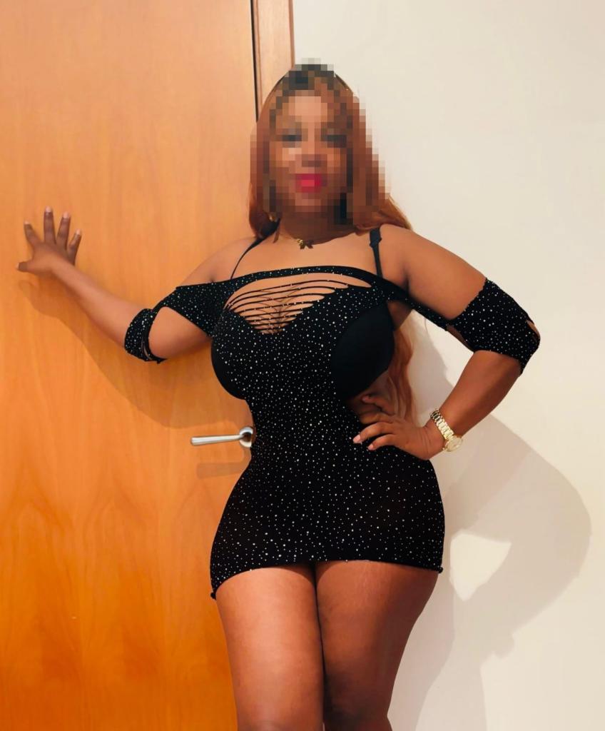 631942983: Chica busca chico en Murcia