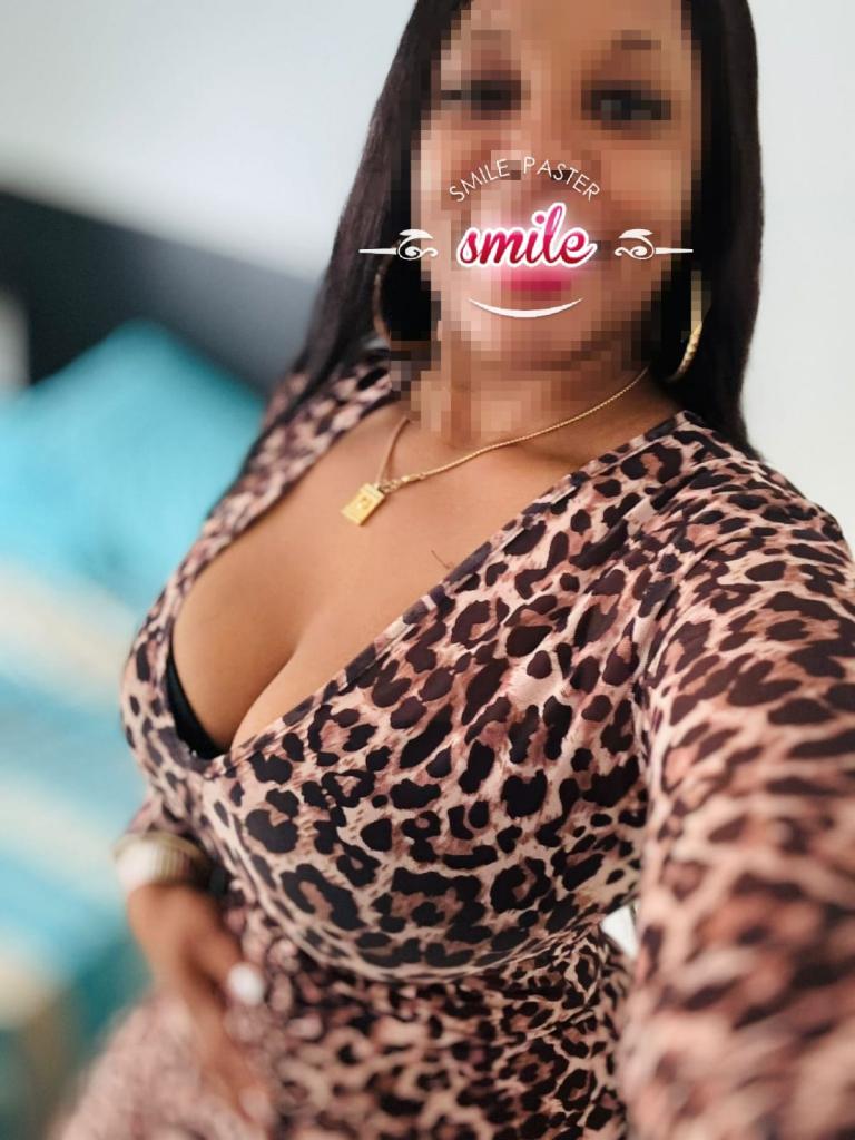 631942983: Chica busca chico en Murcia