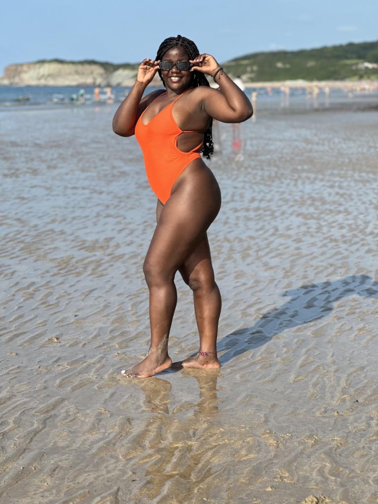 667695540: Chica busca chico en Guipúzcoa