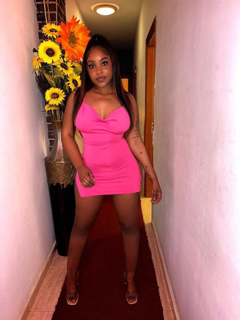 Chica busca chico en Huelva: 