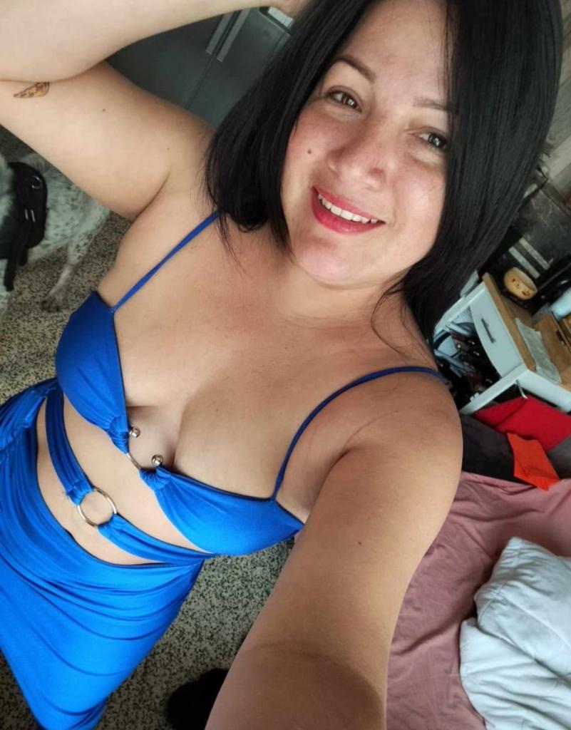 Chica busca chico en Almería: 