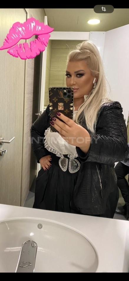 Chica busca chico en Barcelona: 