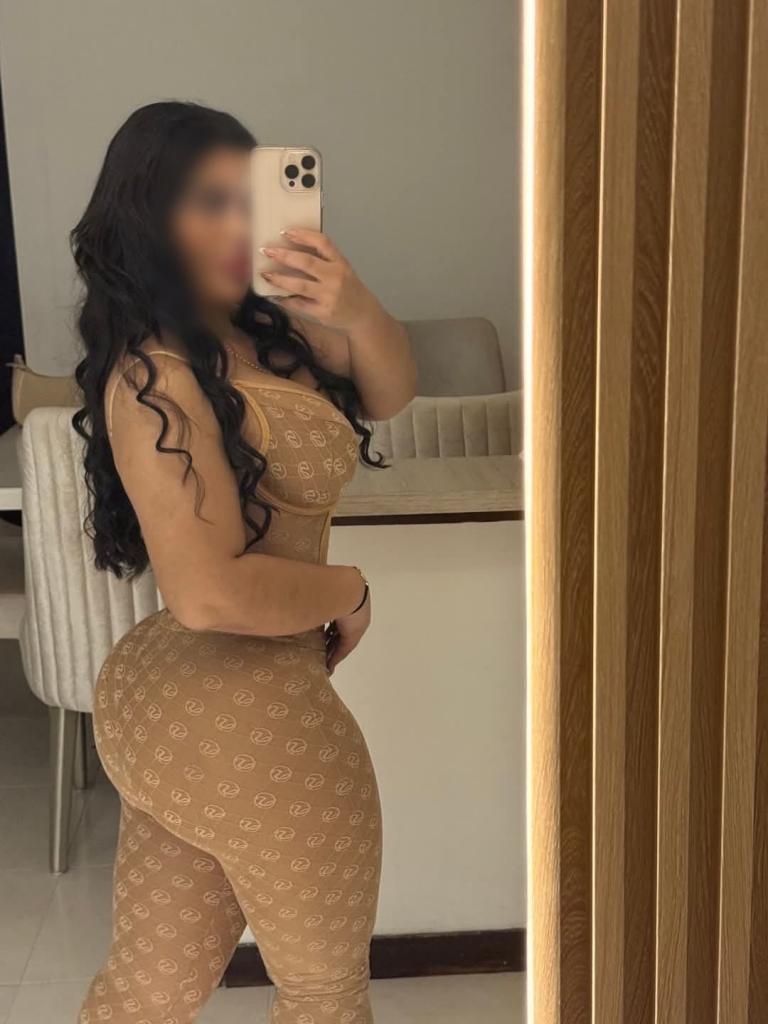 Chica busca chico en Sevilla: 