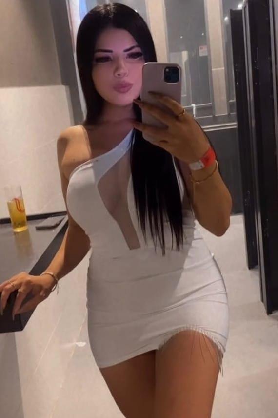 Chica busca chico en Jaén: 