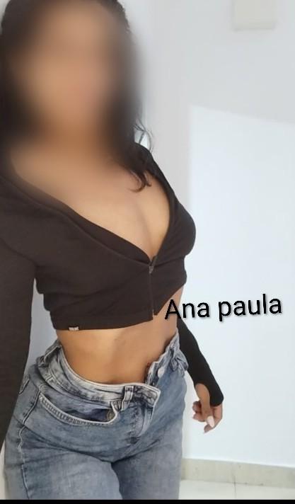 674648784: Chica busca chico en Barcelona