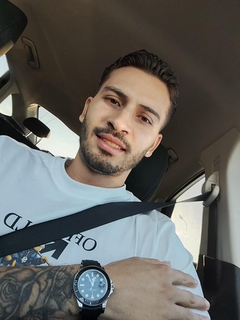 Chico busca chica en Málaga: 