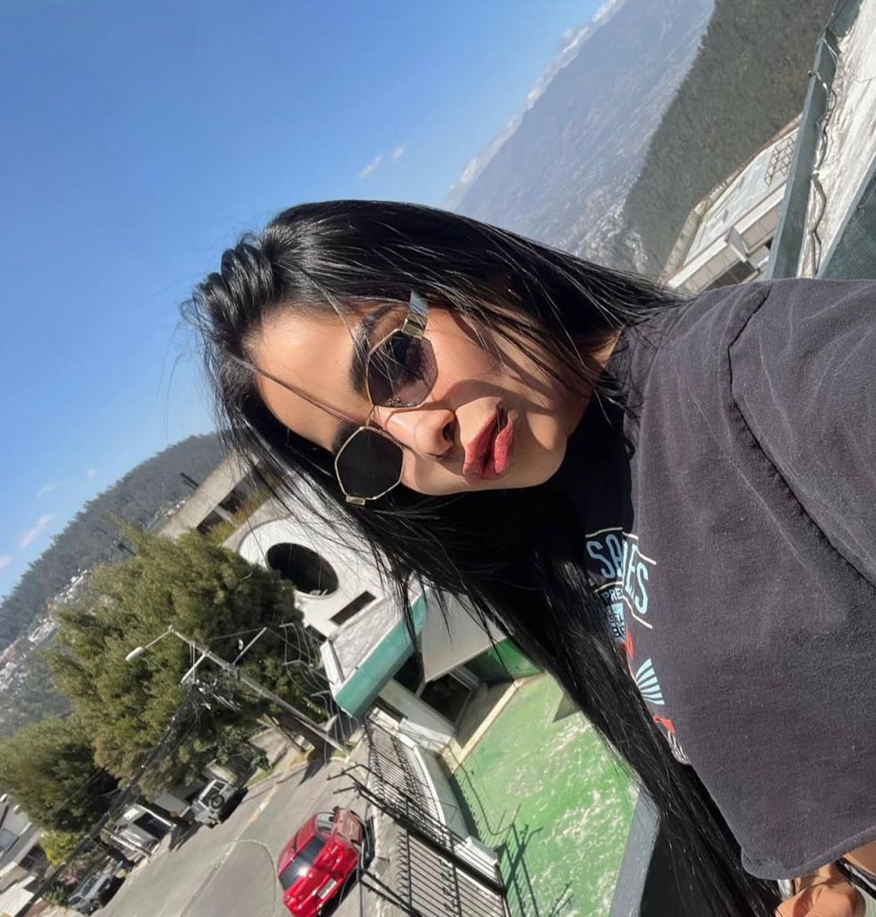 Chica busca chico en Cádiz: 