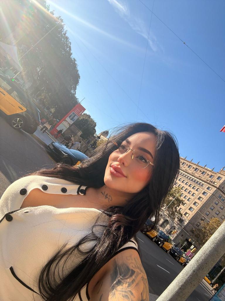 Chica busca chico en La Coruña: 