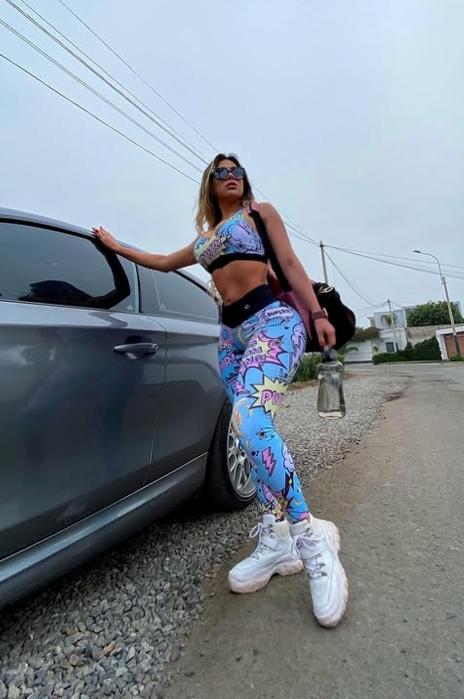 Chica busca chico en Cádiz: 