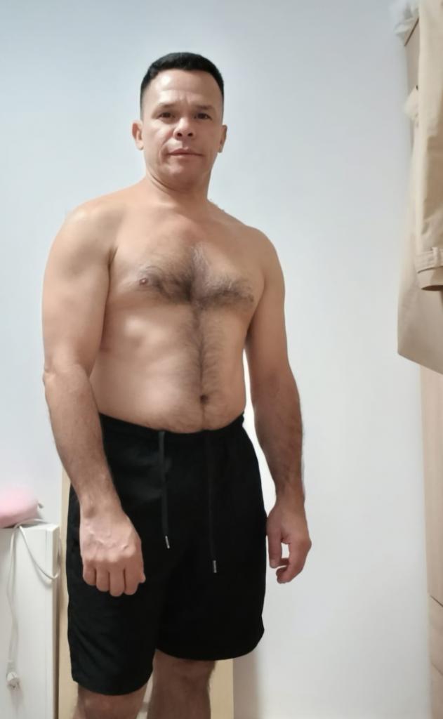 617516513: Chico busca chica en Valencia