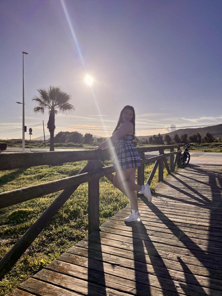 Chica busca chico en Granada: 