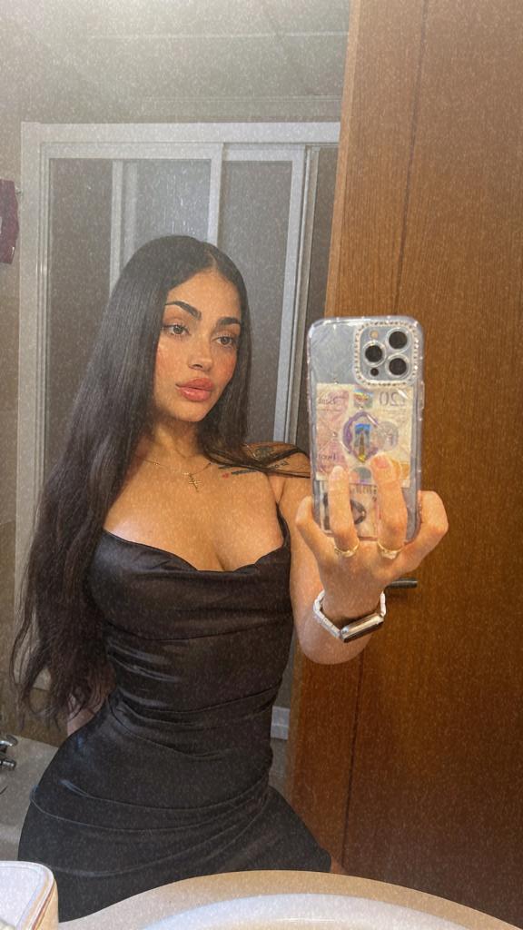 Chica busca chico en Cádiz: 