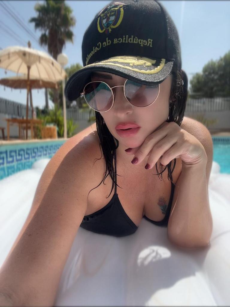 Chica busca chico en Valencia: Chica busca chico