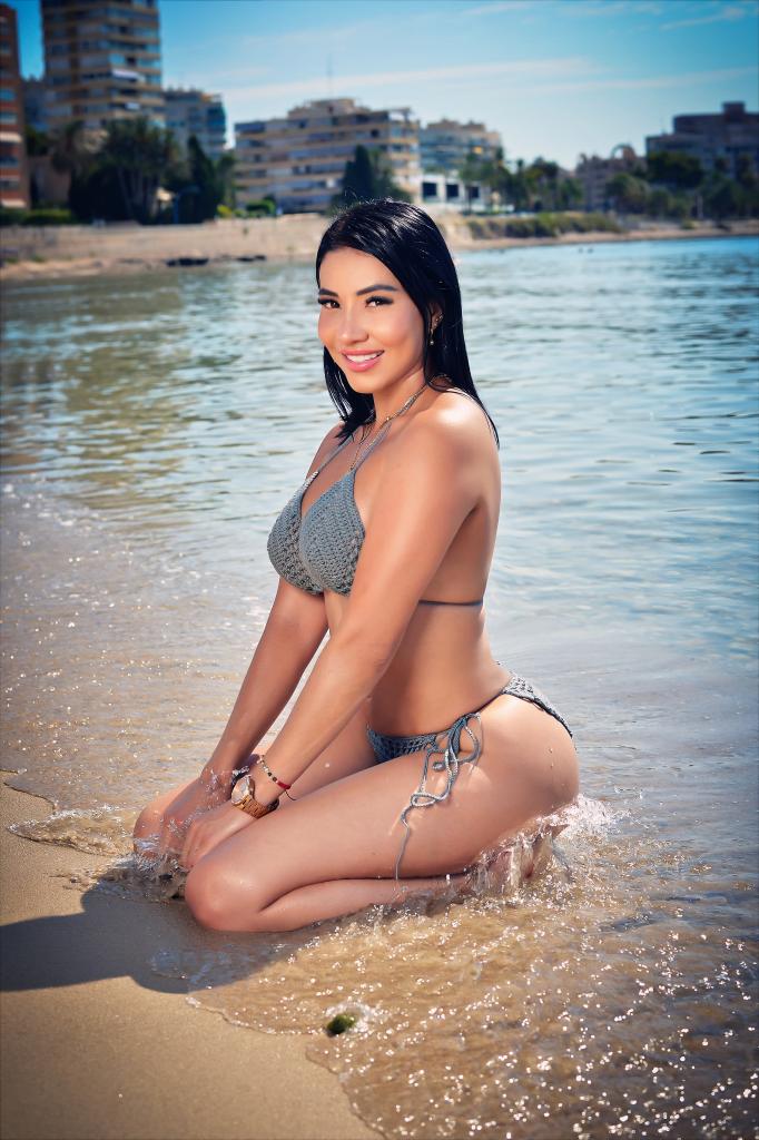 Chica busca chico en Málaga: Chica busca chico