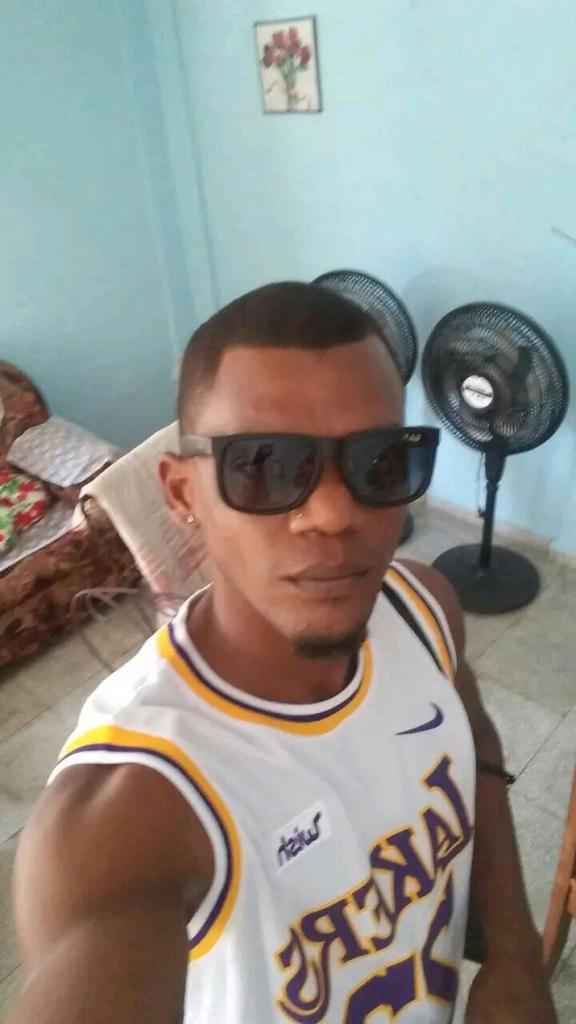 Chico busca chica en Salamanca: 