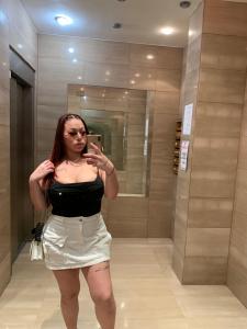 631227788: Chica busca chico en Barcelona