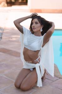 613468960: Chica busca chico en Alicante