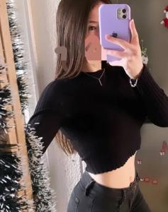 674978382: Chica busca chico en Granada