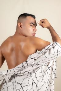 618444532: Chico busca chica en Las Palmas