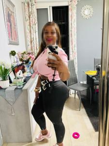 631942983: Chica busca chico en Murcia