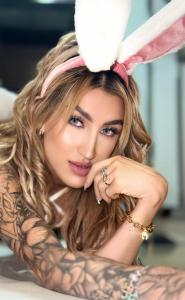 631086796: Chica busca chico en Barcelona