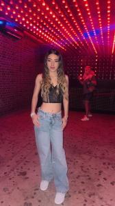 617492072: Chica busca chico en Barcelona