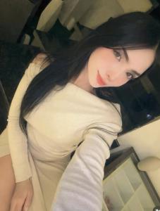 602608060: Chica busca chico en Granada