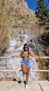 665461340: Chica busca chico en Gerona