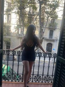 664332603: Chica busca chico en Madrid