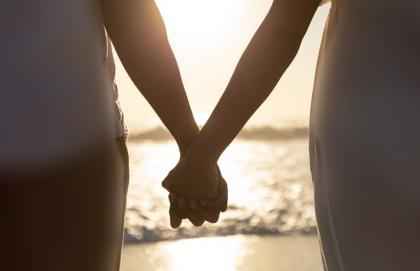 676980179: Chica busca chico en Sevilla