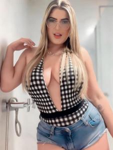 613508545: Chica busca chico en Madrid