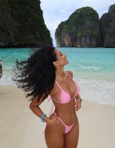 615329989: Chica busca chico en Vizcaya