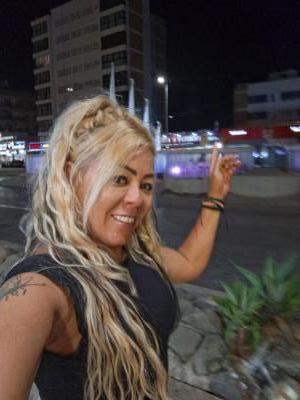 681880667: Chica busca chico en Cádiz