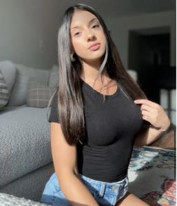 613558935: Chica busca chico en Valencia