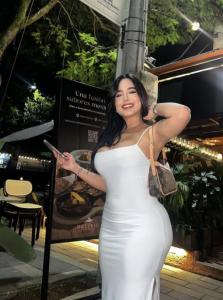 610985029: Chica busca chico en Sevilla