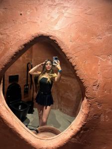 617492072: Chica busca chico en Barcelona