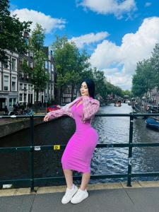 631513095: Chica busca chico en Barcelona