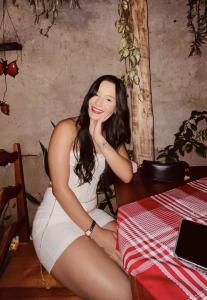 678544461: Chica busca chico en Lérida